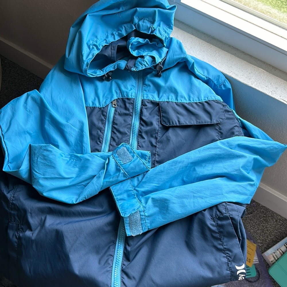 Hurley windbreaker